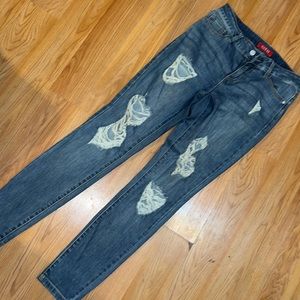 Guess jeans size 27 ripped jeans